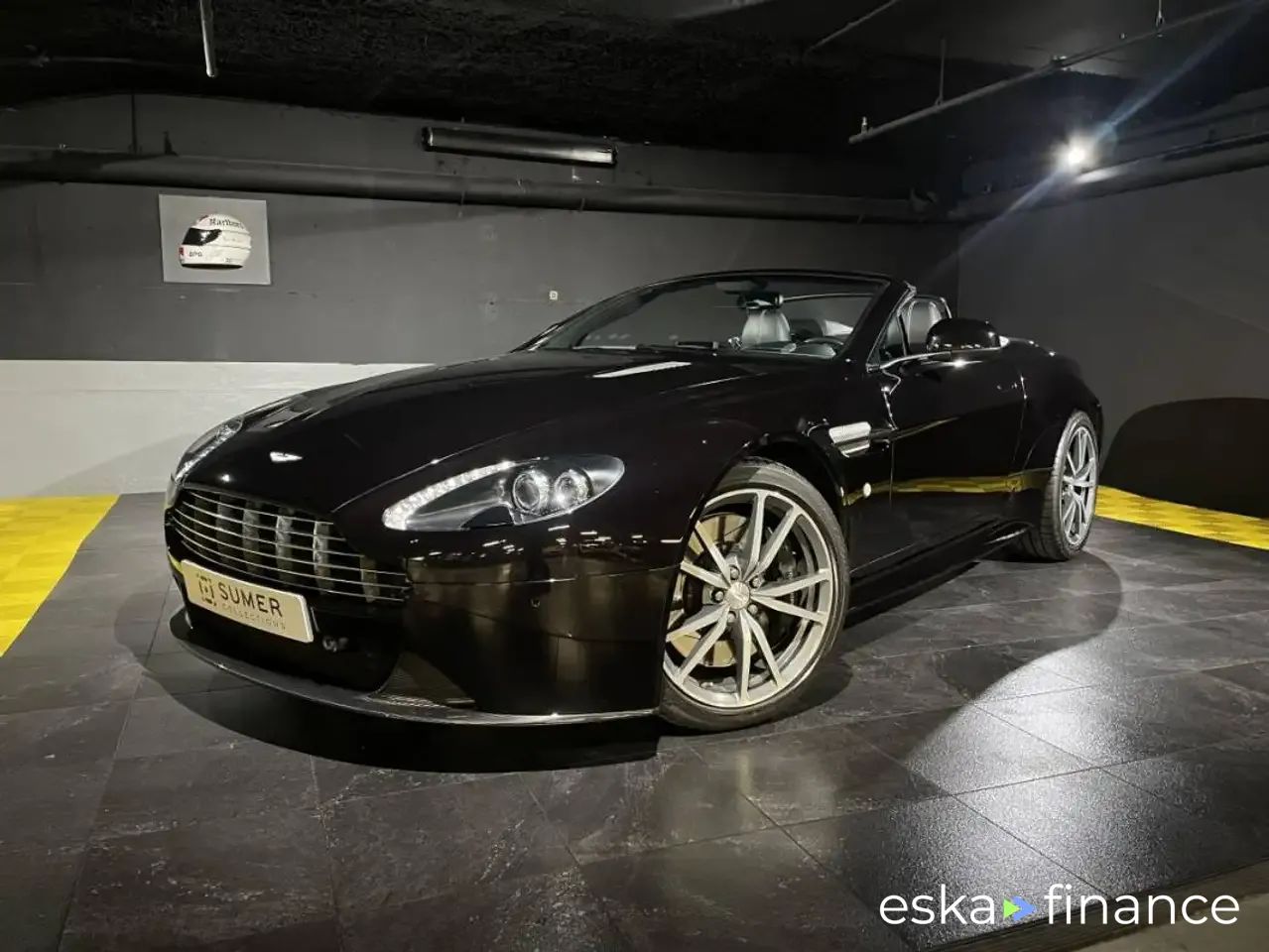 Lízing Kabriolet Aston Martin V8 2012