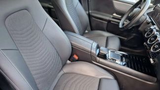 Lízing Hatchback MERCEDES B 180 2019