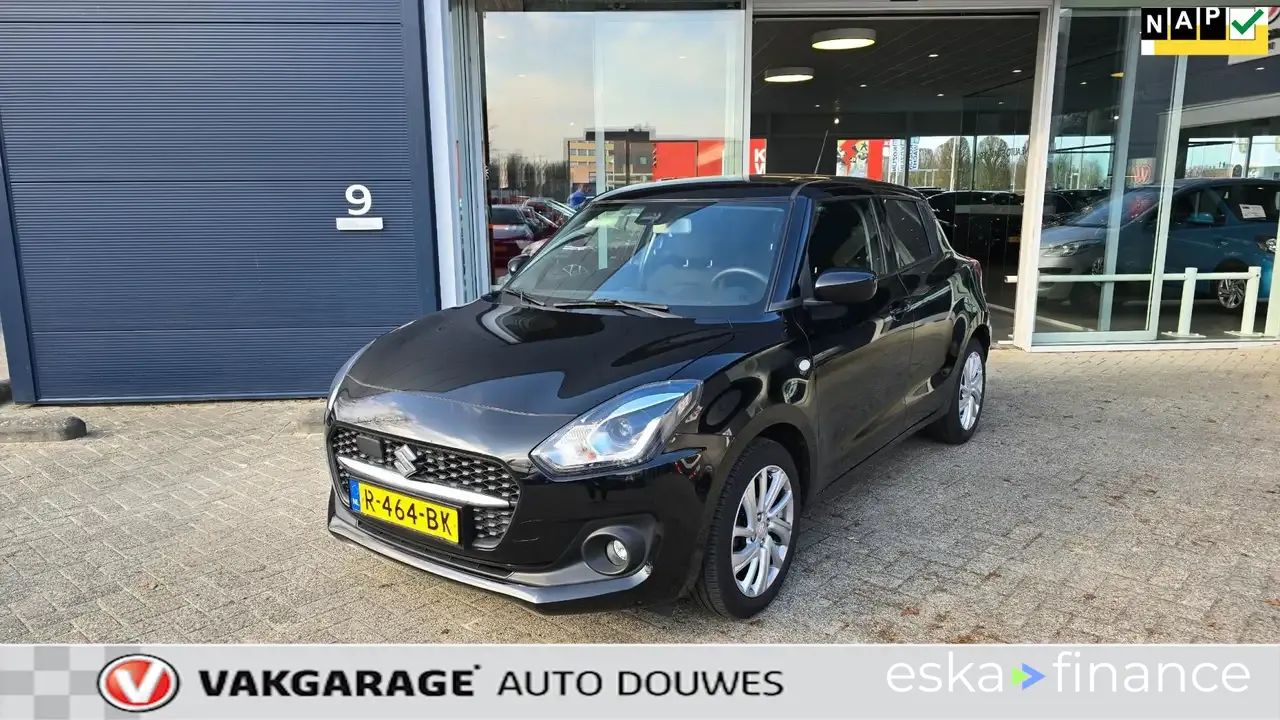 Leasing Hatchback Suzuki Swift 2022
