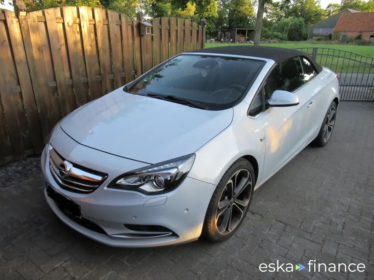 Financování Konvertibilní Opel Cascada 2013