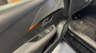Lízing Hatchback Peugeot 208 2022