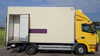 Finansowanie Specjalna ciężarówka Mercedes-Benz ATEGO 824 2015