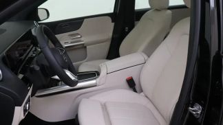 Lízing Hatchback MERCEDES B 250 2025