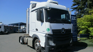 Ciągnik siodłowy MERCEDES 1845 ACTROS 2015