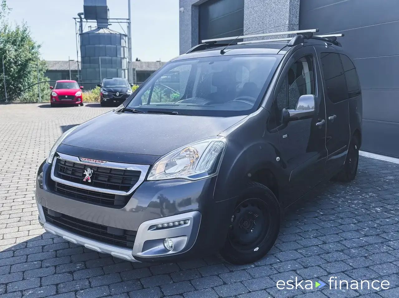 Lízing Hatchback Peugeot Partner 2017