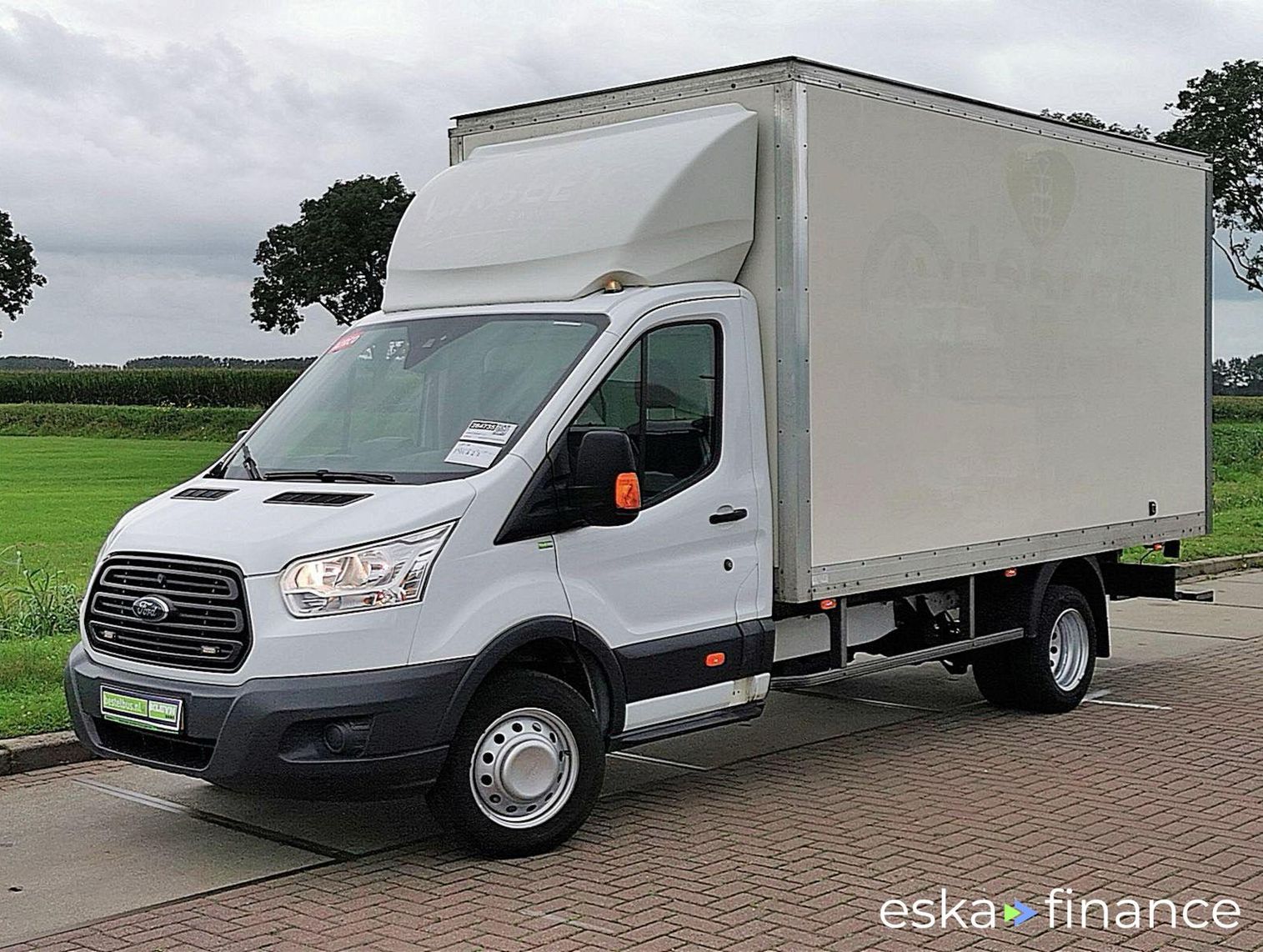 Leasing Closed Box Ford Transit 2016