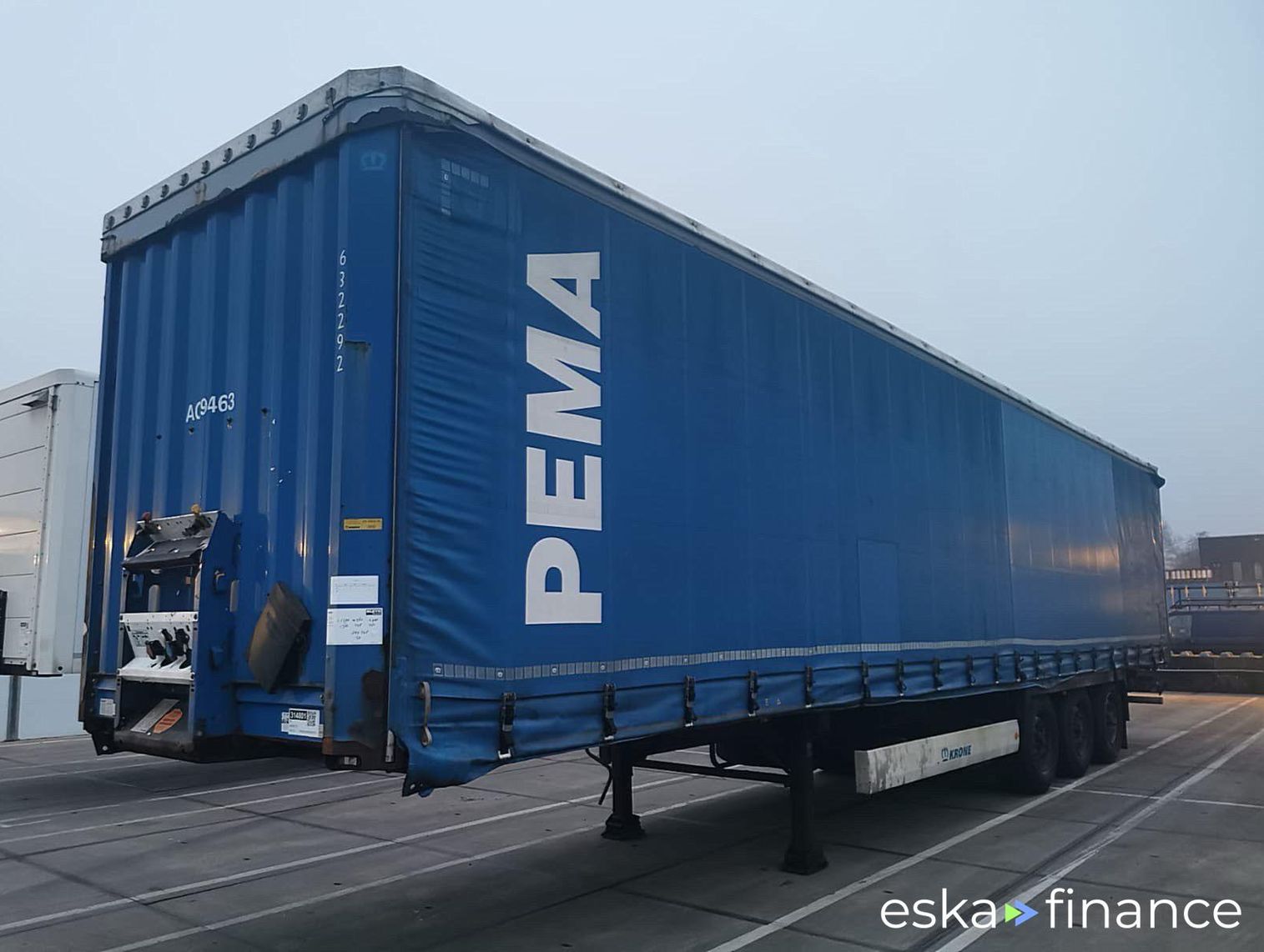 Leasing Semi-trailer Krone SD 2013