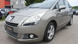 Lízing Hatchback Peugeot 5008 2013