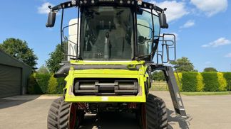 Leasing Combine grain harvester Claas Lexion 8800TT 2022