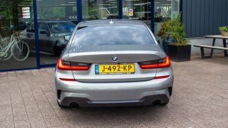Lízing Sedan BMW 318 2020