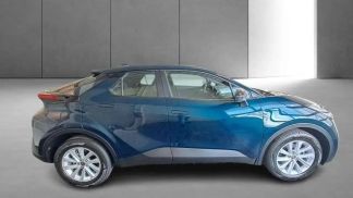 Lízing Sedan Toyota C-HR 2024