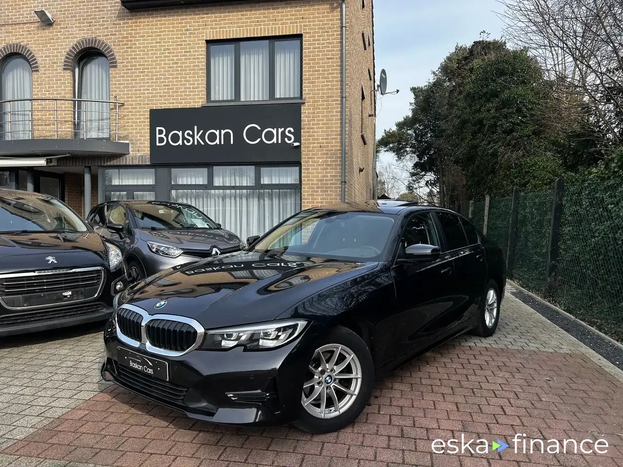 Lízing Sedan BMW 318 2020