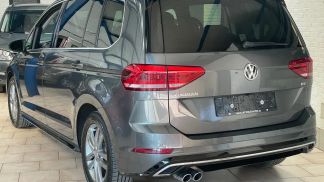Financování Hatchback Volkswagen Touran 2017
