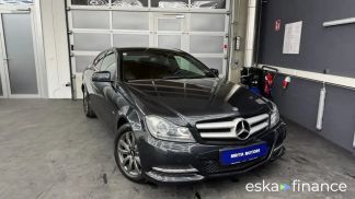 Financování Kupé MERCEDES C 220 2012