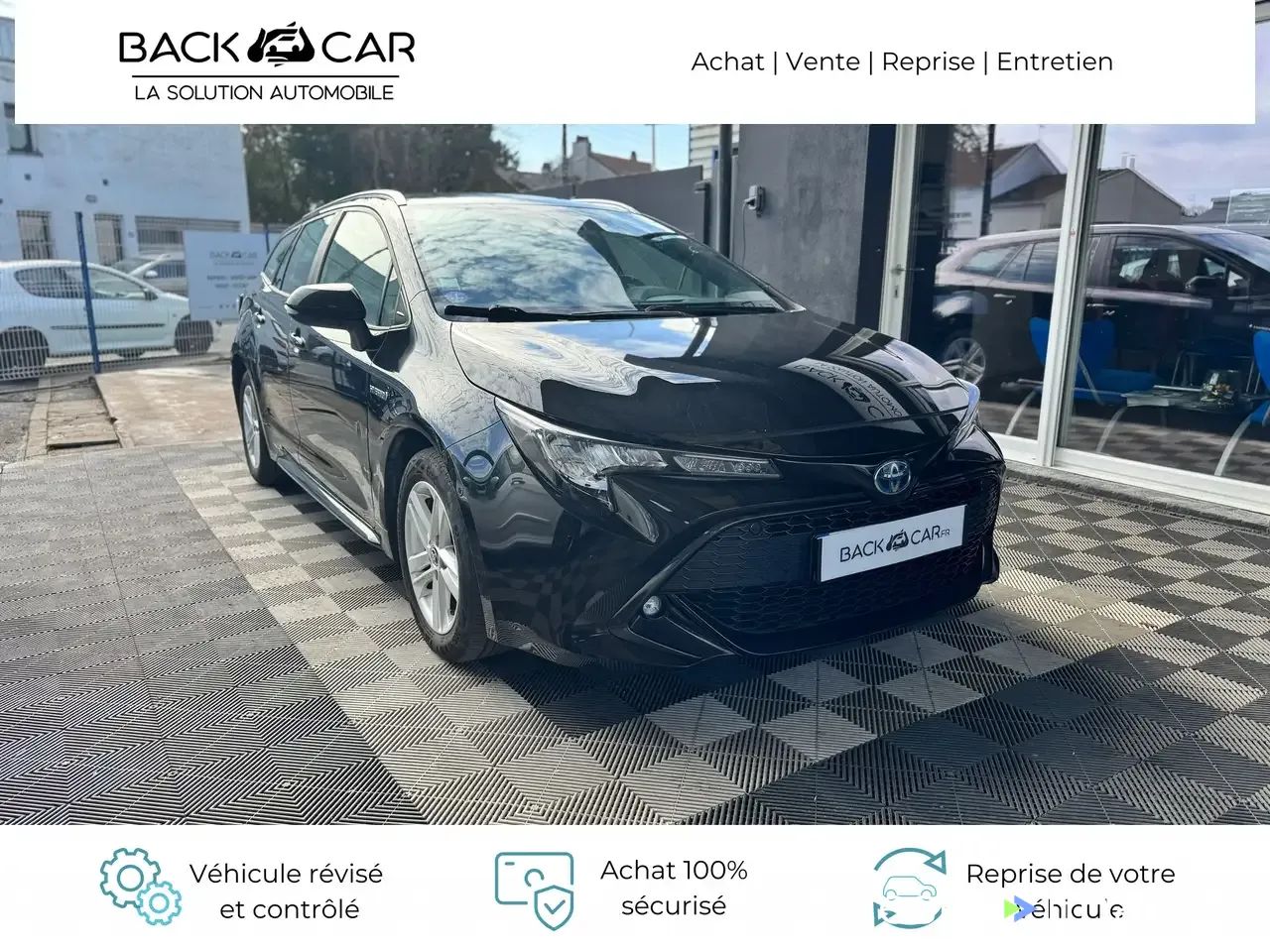 Lízing Kombi Toyota Corolla 2020