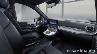 Lízing Hatchback MERCEDES V 250 2024