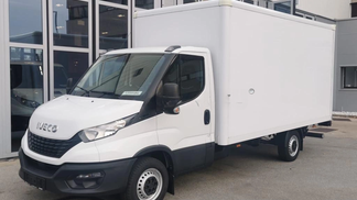 Zamknięte pudełko Iveco DAILY 2021