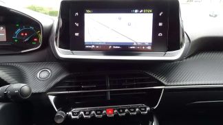Leasing Sedan Peugeot E-208 2022