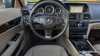 Lízing Kupé MERCEDES E 220 2011