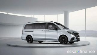 Lízing Hatchback MERCEDES V 300 2024