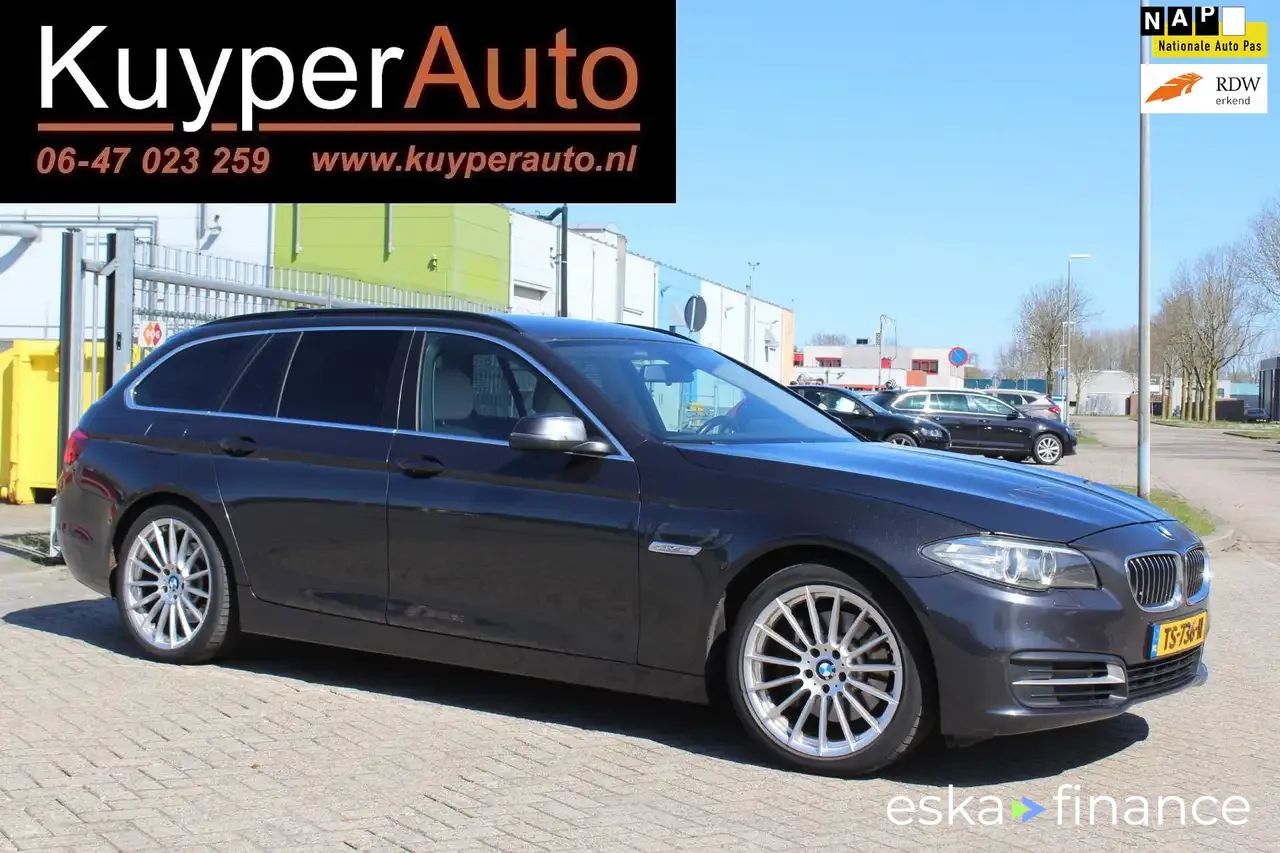 Leasing Wagon BMW 525 2014