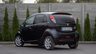 Lízing Hatchback Peugeot I ON 2012