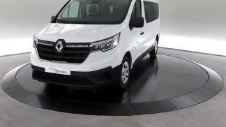 Lízing Hatchback Renault Trafic 2024