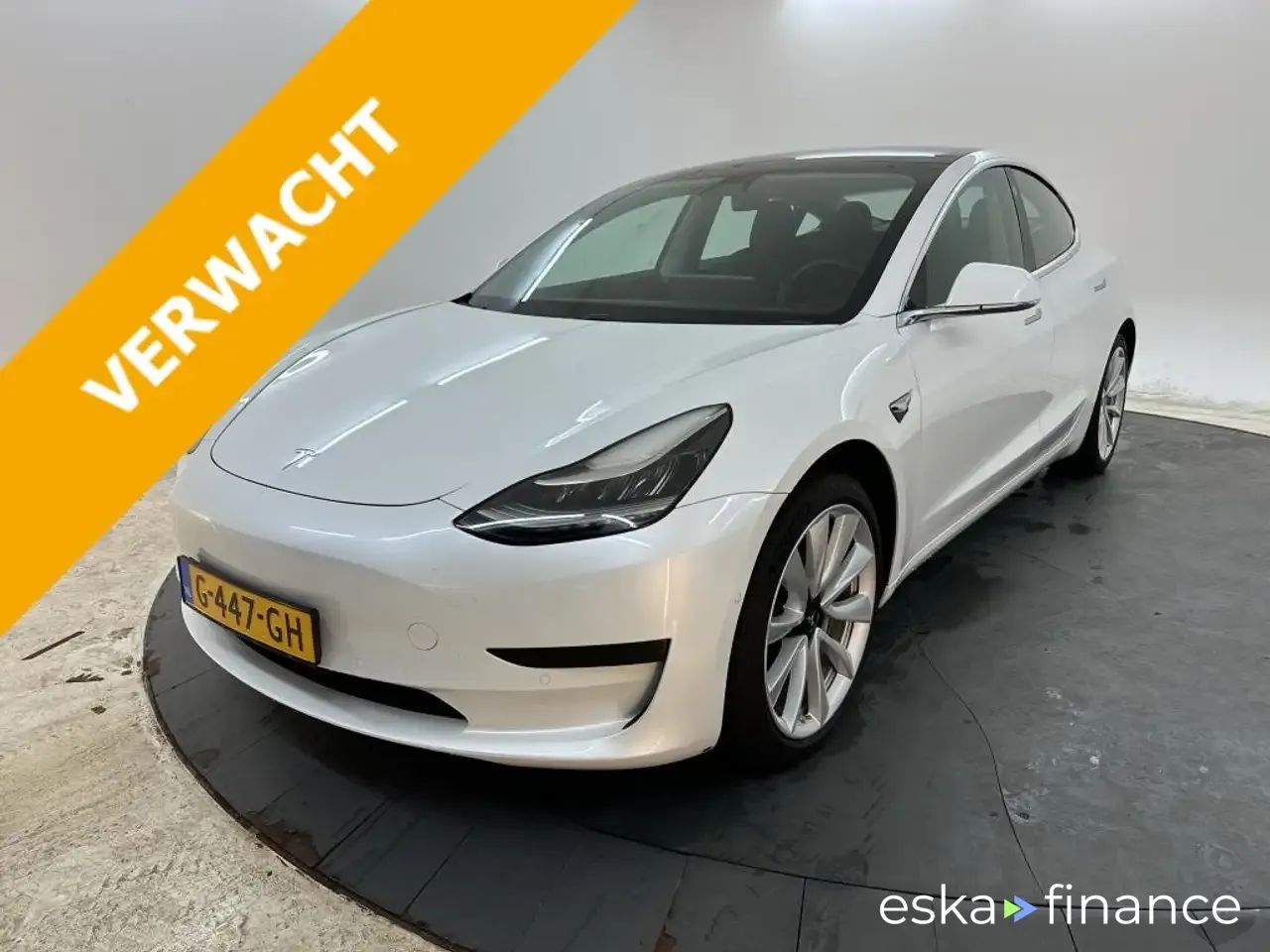 Leasing Sedan Tesla Model 3 2019