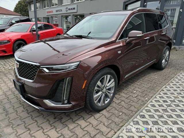 Financování SUV Cadillac XT6 2024