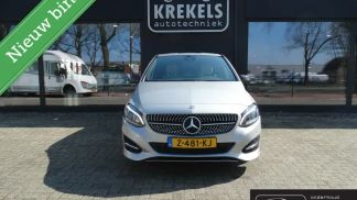 Financování Hatchback MERCEDES B 200 2016