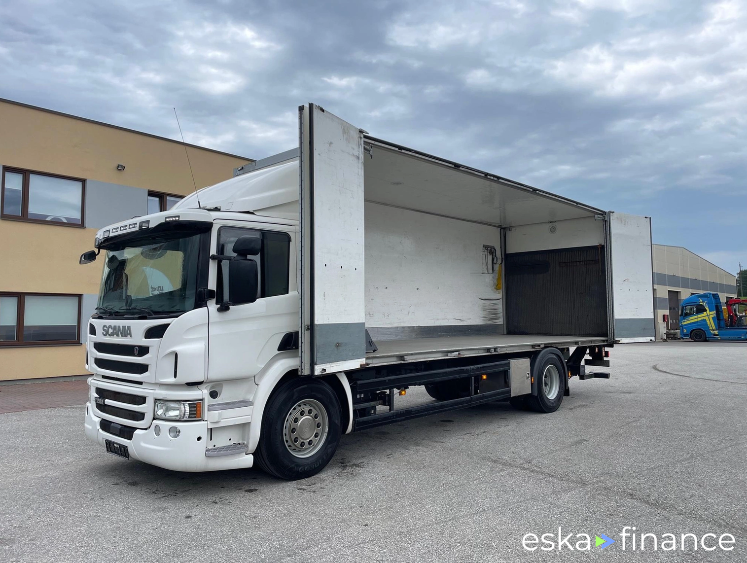 Lízing Špeciálny nákladiak Scania P280 2016