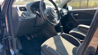 Financování Sedan Volkswagen Polo 2010