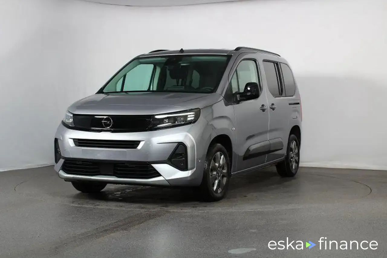 Finansowanie Transport pasażerów Opel Combo Life 2024