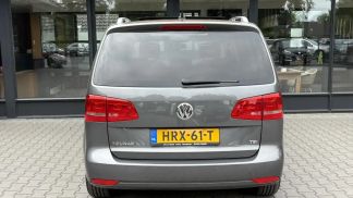 Lízing Hatchback Volkswagen Touran 2013
