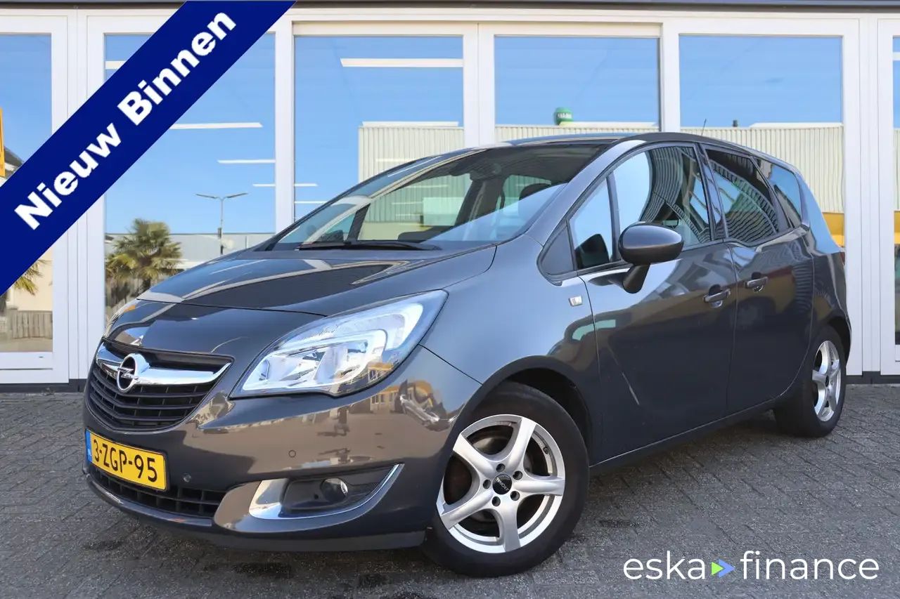 Lízing Hatchback Opel Meriva 2015