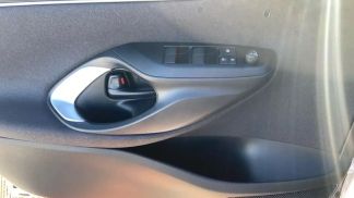Leasing Sedan Toyota Yaris 2025