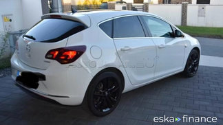 Lízing Hatchback Opel Astra 2014