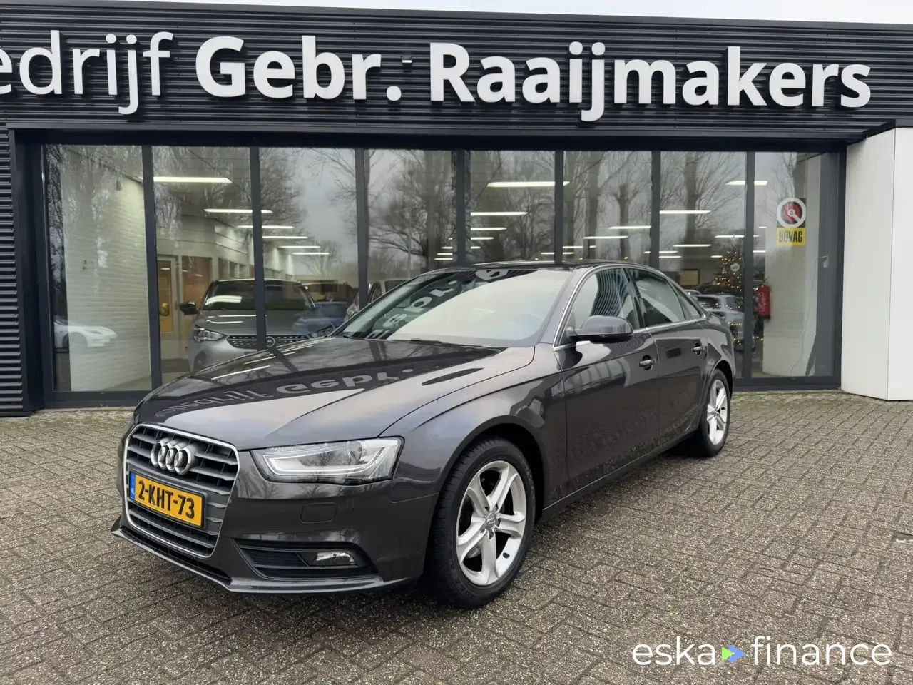 Leasing Sedan Audi A4 2013