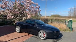 Lízing Kabriolet Alfa Romeo Spider 2011