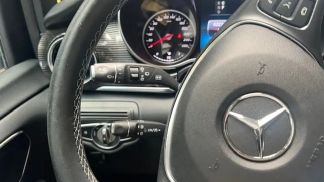 Lízing Hatchback MERCEDES V 220 2023