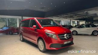 Lízing Hatchback MERCEDES V 250 2023
