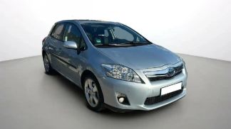 Leasing Sedan Toyota Auris 2011