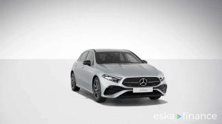 Lízing Hatchback MERCEDES A 250 2024