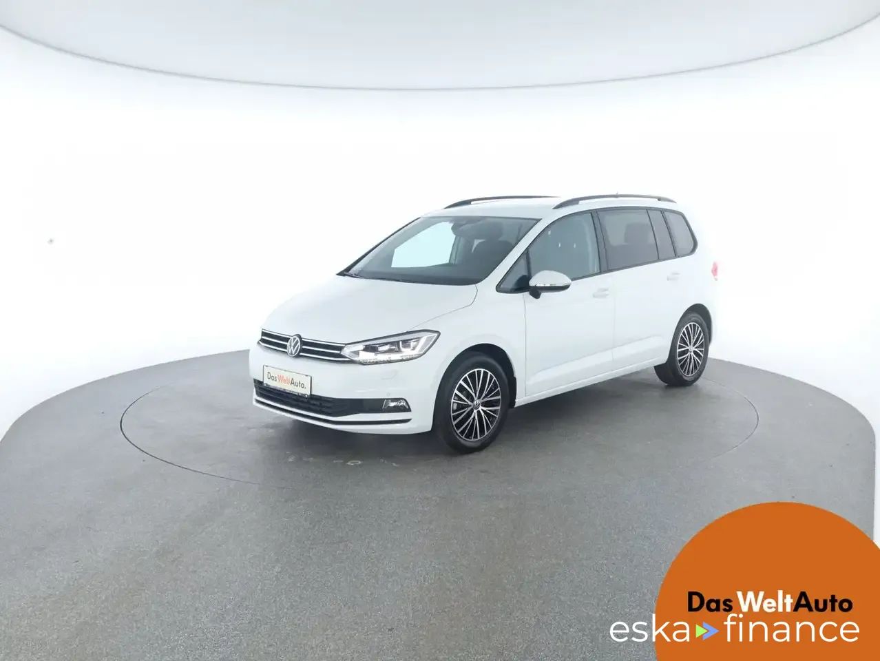 Lízing Hatchback Volkswagen Touran 2025
