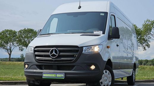 Mercedes-Benz SPRINTER 317 2023