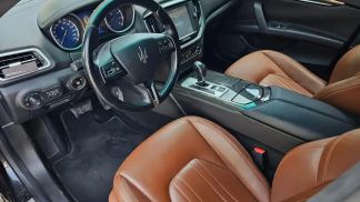Lízing Sedan Maserati Ghibli 2014