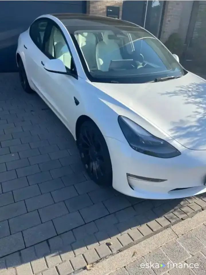 Leasing Sedan Tesla Model 3 2020