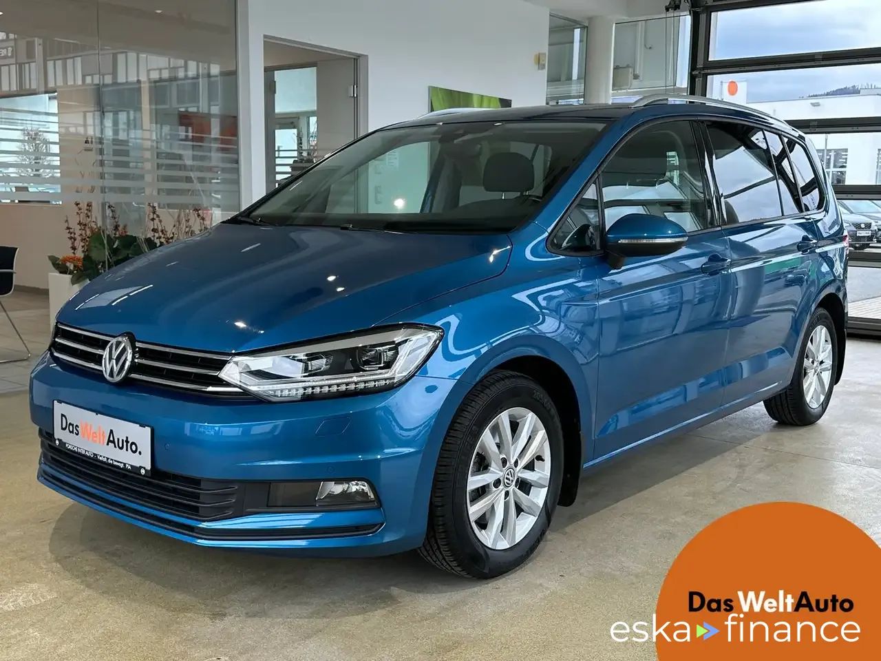 Lízing Hatchback Volkswagen Touran 2017