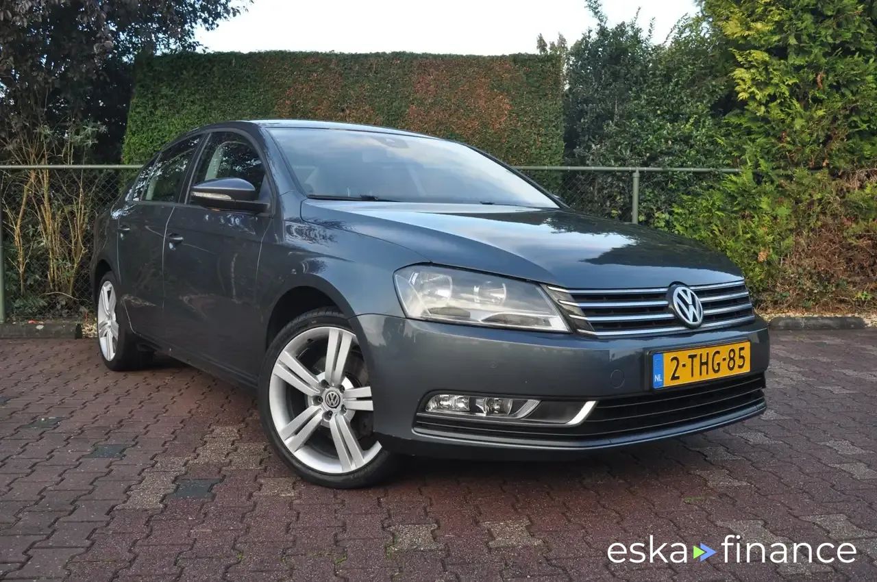 Leasing Sedan Volkswagen Passat 2014