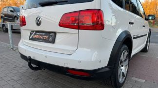 Financování Hatchback Volkswagen Touran 2013